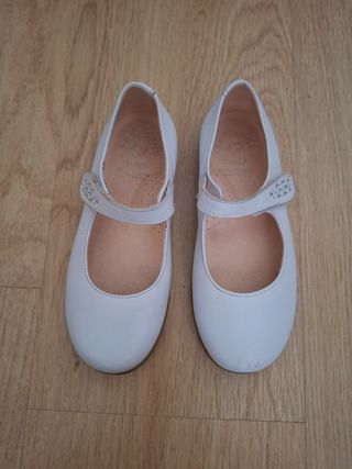 Zapatos niña blancos N 30