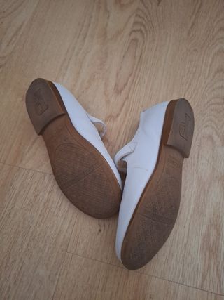 Zapatos niña blancos N 30