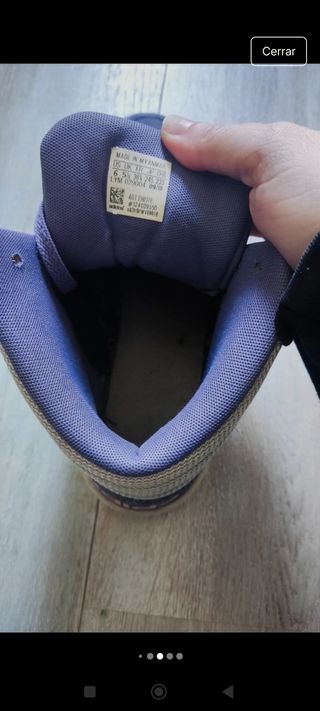 Zapatillas Adidas altas moradas