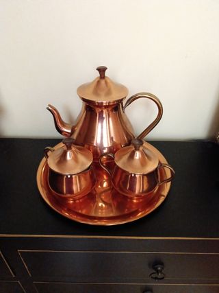 JUEGO TETERA CON BANDEJA METAL