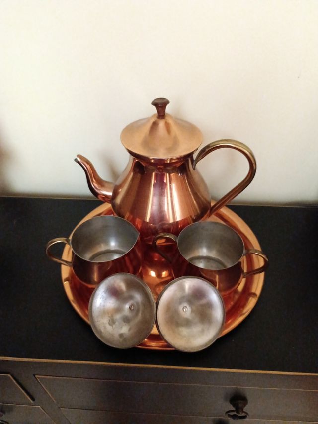 JUEGO TETERA CON BANDEJA METAL