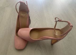 Zapatos Bershka tacón rosa 