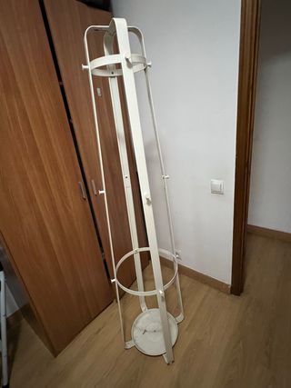 Perchero de pie