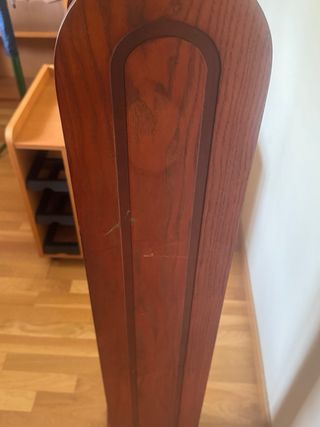 Mueble Torre de madera CDs con persiana