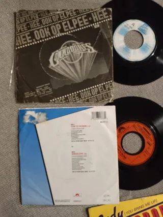 lote 5 singles COMMODORES