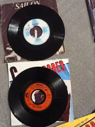 lote 5 singles COMMODORES