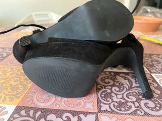 Sandalia de plataforma negra