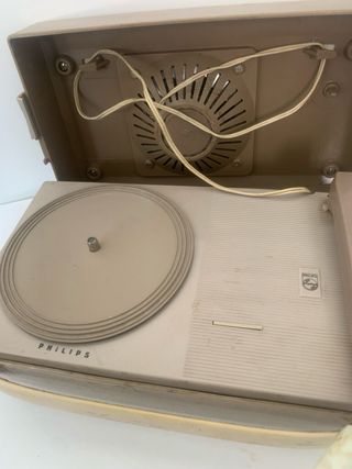 Tocadiscos portatil antiguo