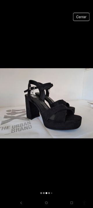Sandalias Fin de Año XTI negras tacón alto