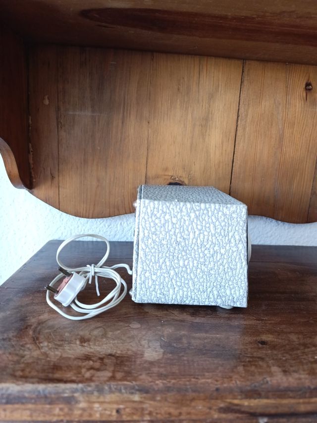 ELEVADOR REDUCTOR DE CORRIENTE