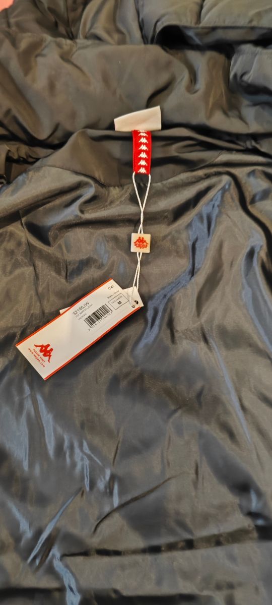 Chaquetón Kappa negro acolchado