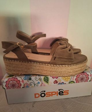 Sandalias mujer. T-41. Caqui