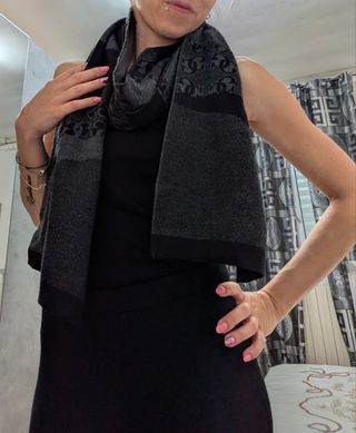 Sciarpa donna grigio-nera