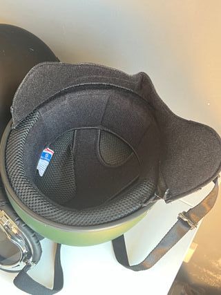 2 Cascos estilo retro con gafas – uno sin uso!