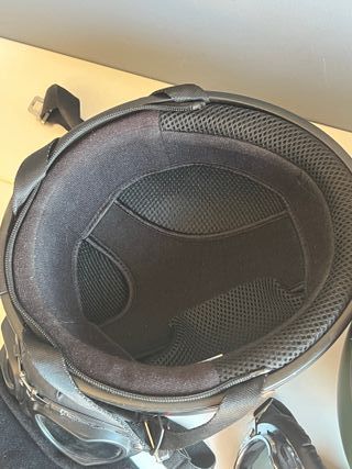 2 Cascos estilo retro con gafas – uno sin uso!