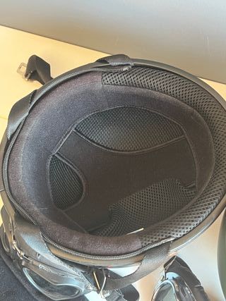 2 Cascos estilo retro con gafas – uno sin uso!