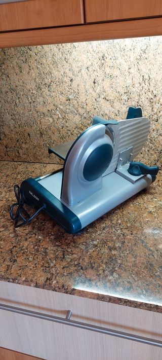 Cortadora fiambre eléctrica Palson