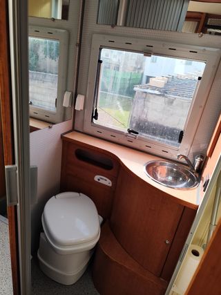 Autocaravana Benimar Perseo 710CCX (muchos extras)