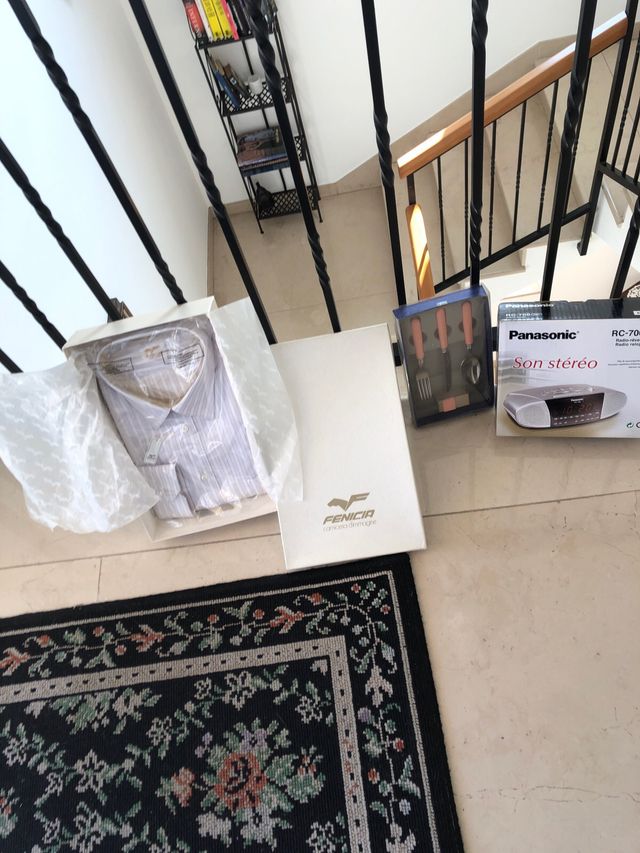 Radiosveglia camicia tre posate portatovaglio