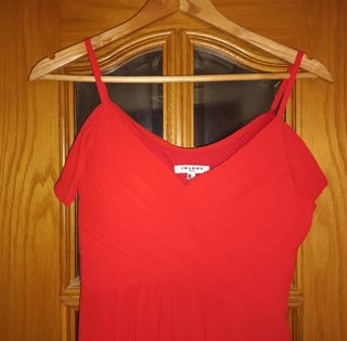 Vestido rojo fiesta S/36 Charms