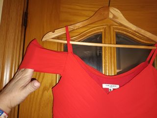 Vestido rojo fiesta S/36 Charms