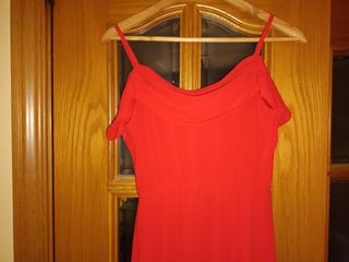 Vestido rojo fiesta S/36 Charms