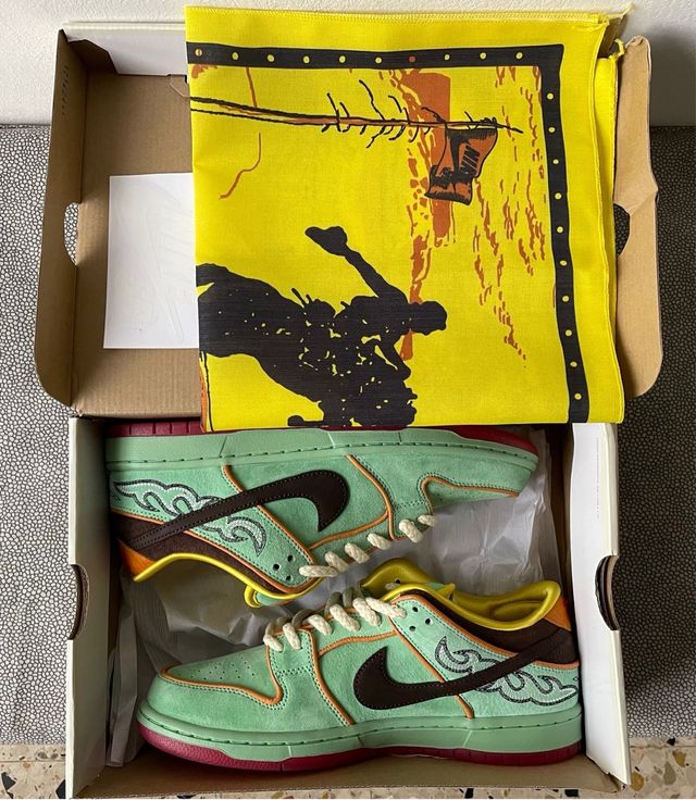 Nike SB Dunk Low Pro Rodeo Tourmaline