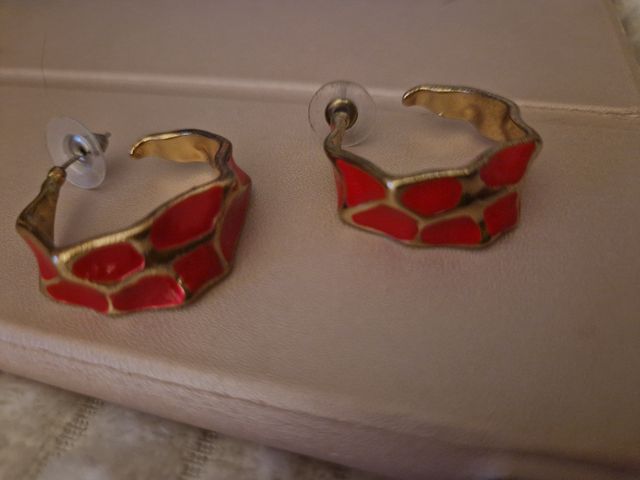 Orecchini smaltati rossi