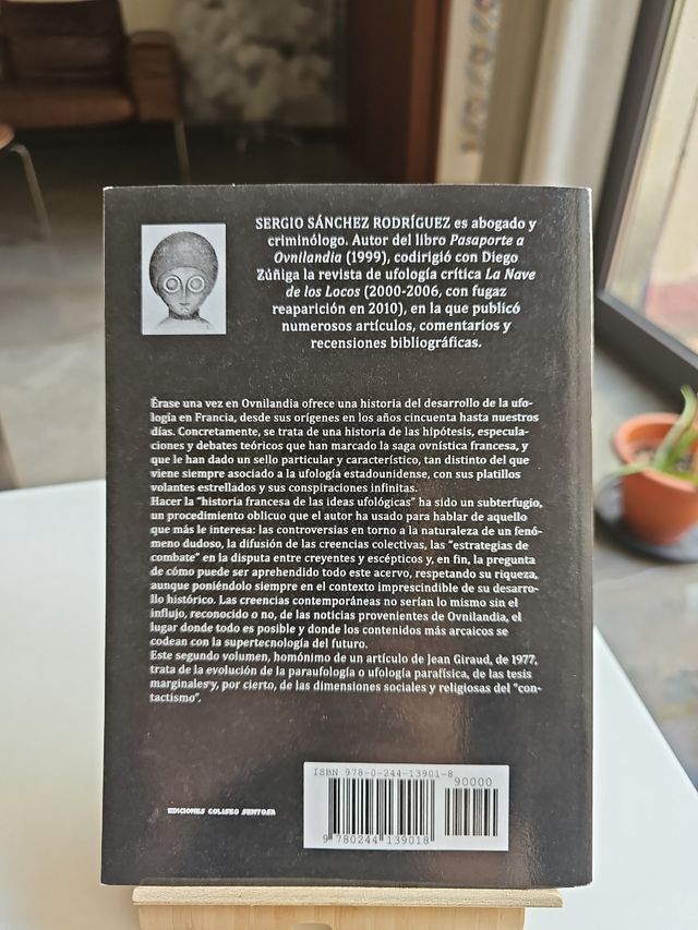 3x2 Érase una vez en ovnilandia
