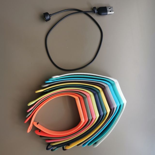 Correas y cargador xiaomi band 5 y 6