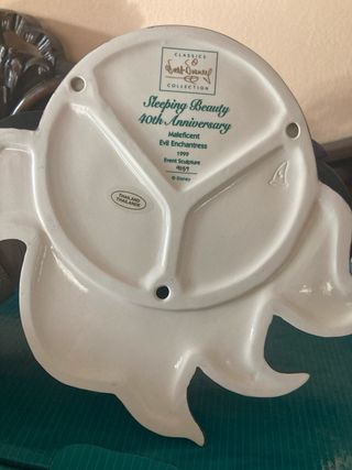 Figurine Evil enchantress Maleficent Walt Disney classic collection Wdcc numbered