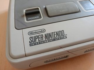 Pack SNES + 5 juegos