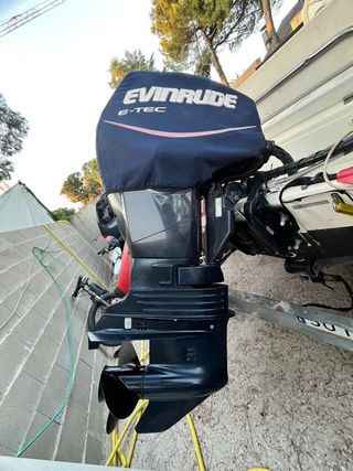 Zodiac neumática - Motor Evinrude 2T