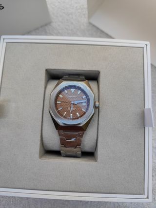 Reloj nuevo 39mm NOSTAS AUDACE movt Suizo.