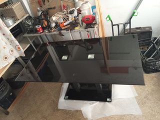 Mesa grande ideal para oficina o salón