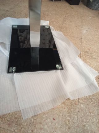 Mesa grande ideal para oficina o salón