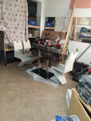 Mesa grande ideal para oficina o salón