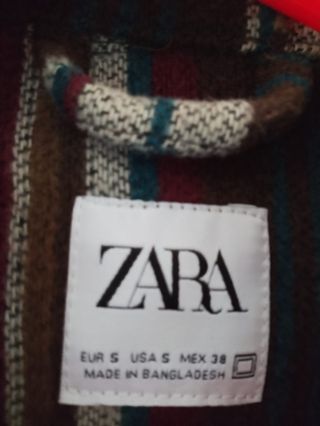 Sobrecamisa estructura rayas. ZARA. Talla S