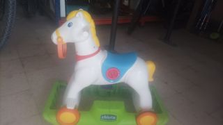 Caballo balancín Chicco