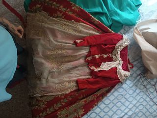 Traje Fallera Rojo y Dorado Talla 40 42