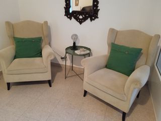 Conjunto de sofá sillones y sillas
