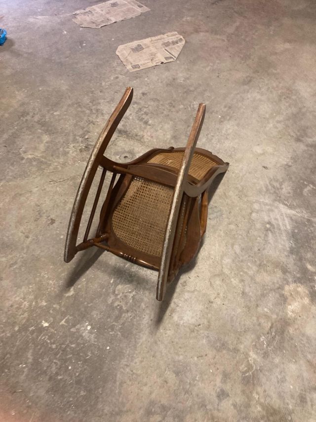 Mecedora de madera i mimbre