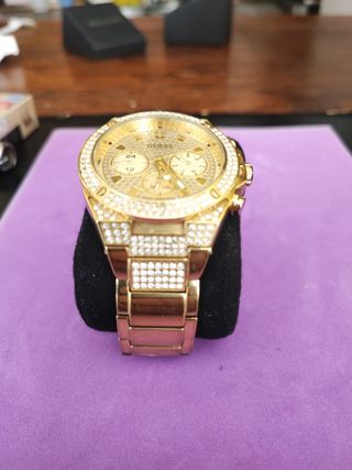 Reloj Guess dorado