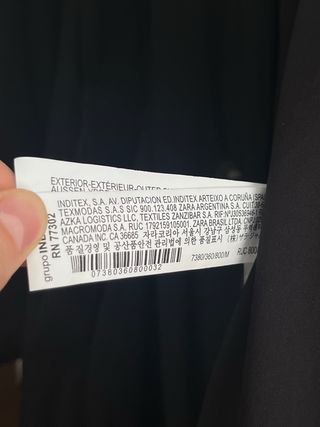 Gabardina negra Zara