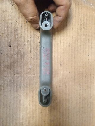 Pega porta-malas Opel Corsa B