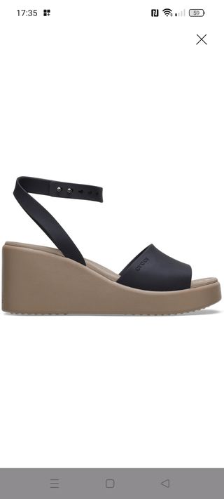 Sandalias Crocs cuña negras-marrón