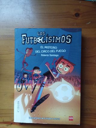 Los Futbolísimos 1: El misterio de los árbitros...