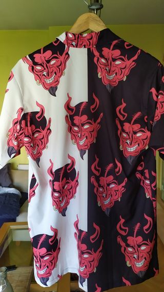 Camisa verano demonios - Talla L - Shein