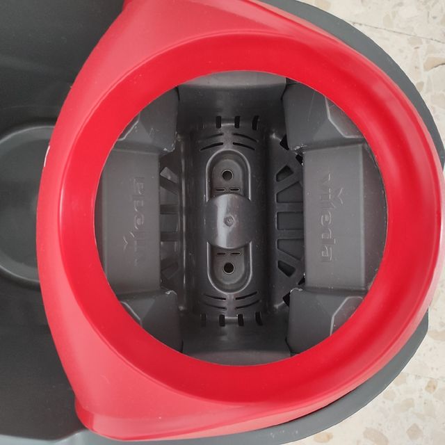 Cubo fregona +  mopa