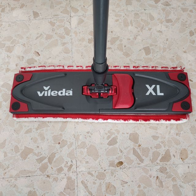 Cubo fregona +  mopa